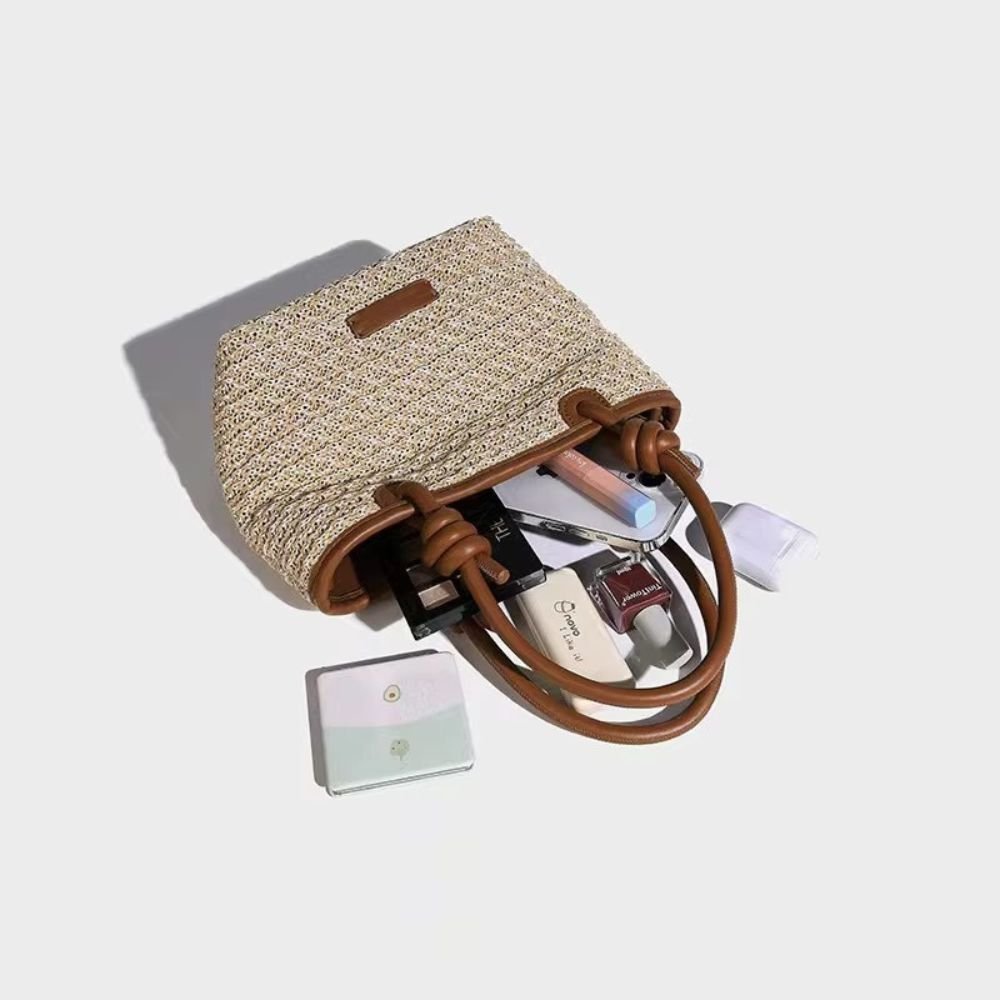 Beige straw crossbody bag