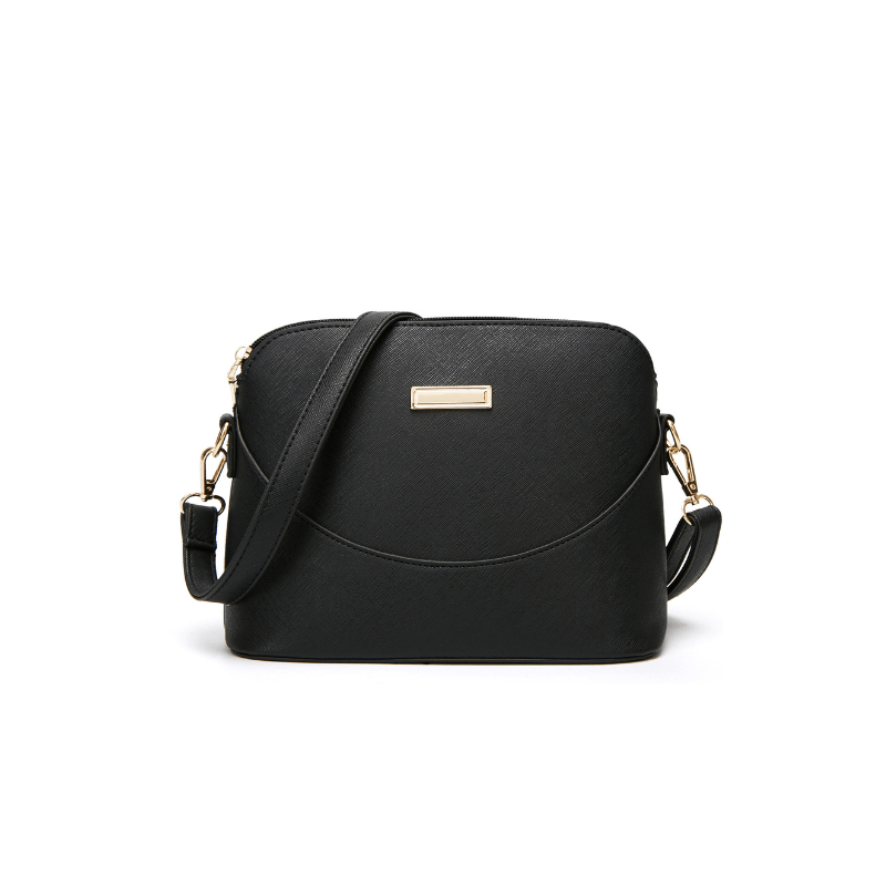 Set of leather shoulder bags