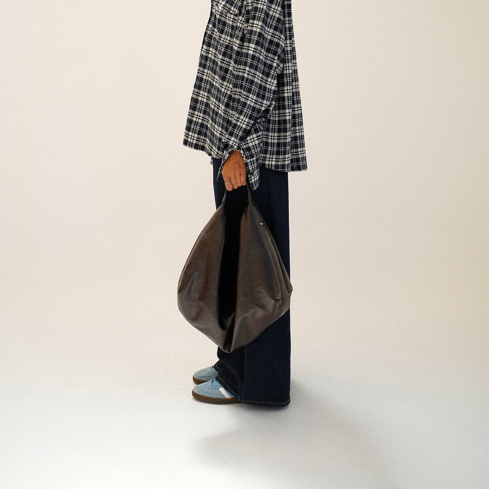 Clémentine | Leather Crescent Shoulder Bag