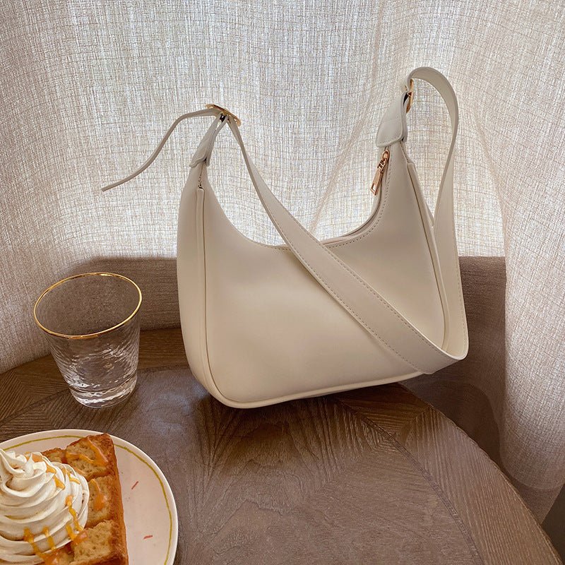 Océane | Crescent Leather Crossbody Bag