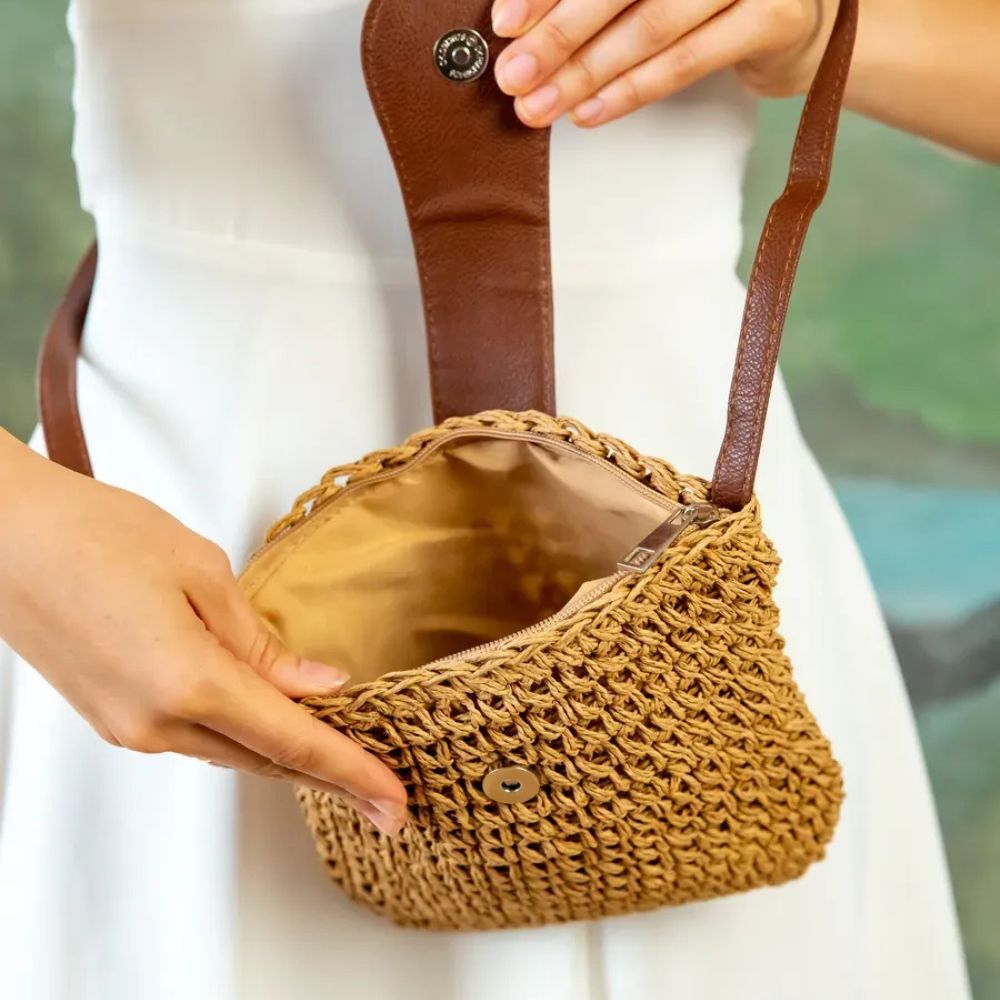 Straw crossbody bag