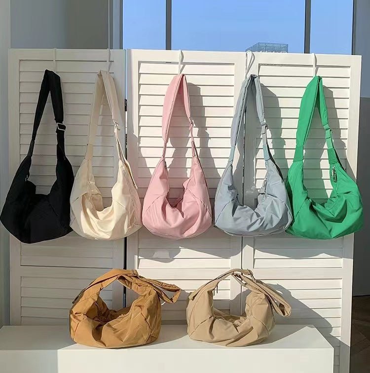 Béatrice | Crescent Crossbody Bag