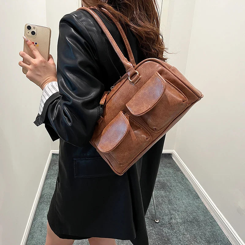 Leather shoulder bag