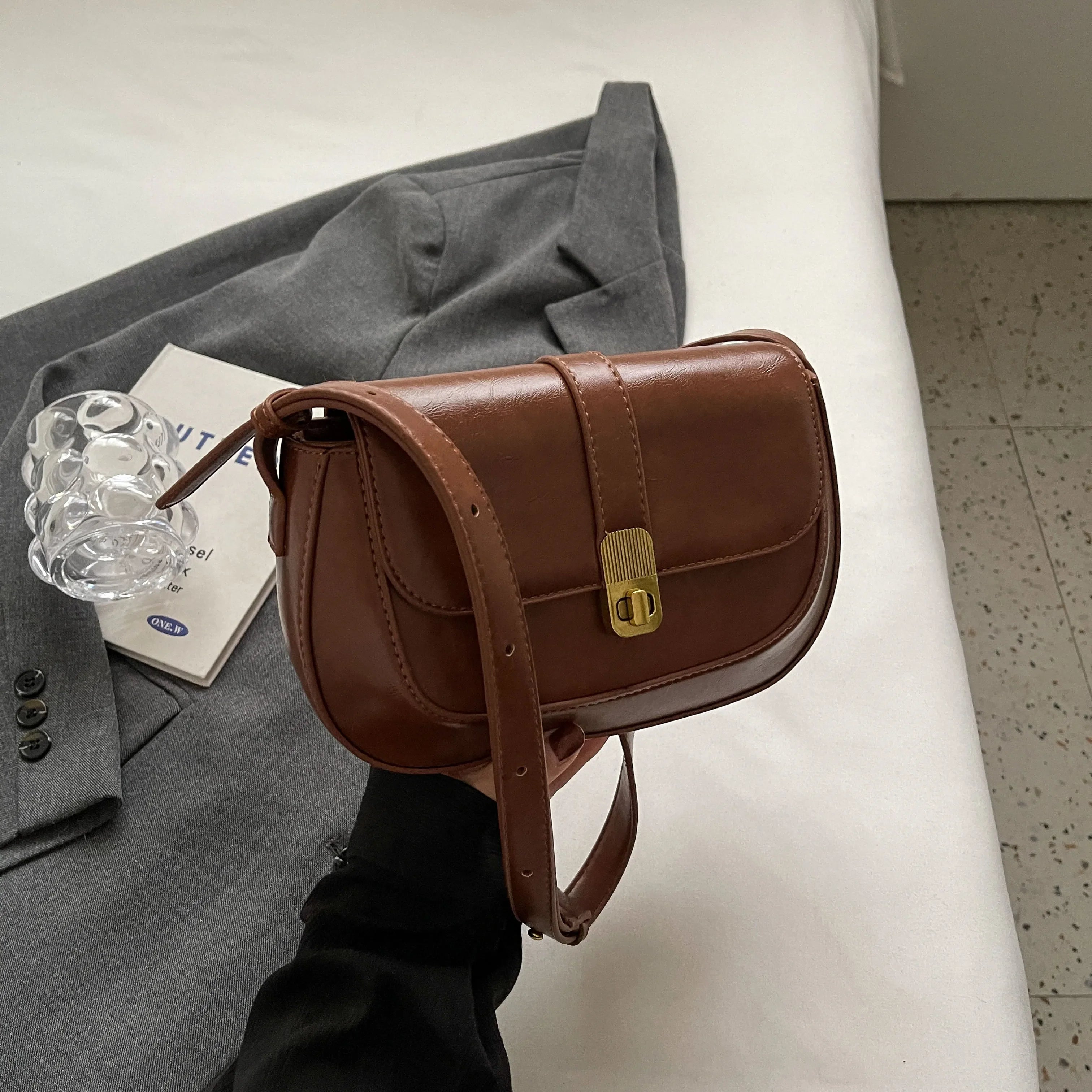 Assia | Vintage Brown Crossbody Bag