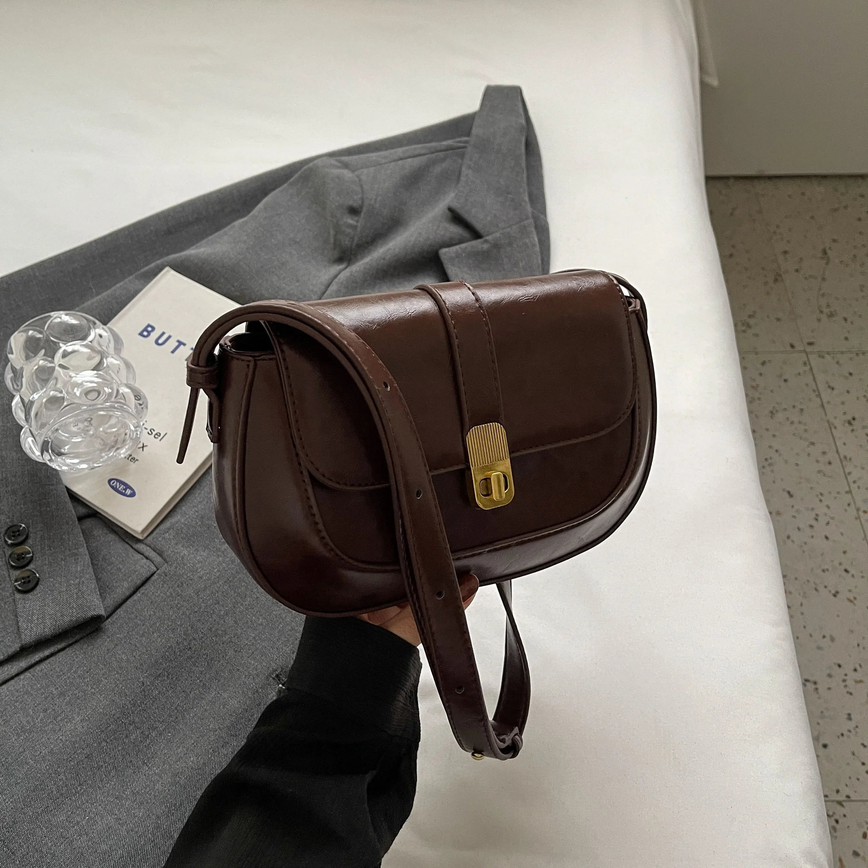 Assia | Vintage Brown Crossbody Bag