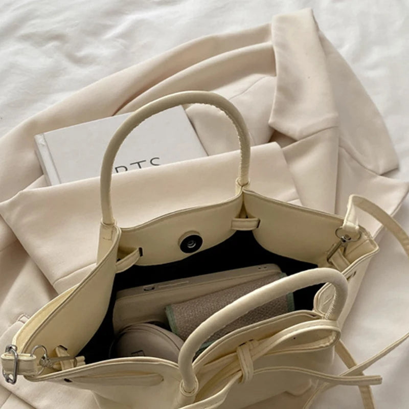 Manon | Pink Girly Bow Crossbody Bag