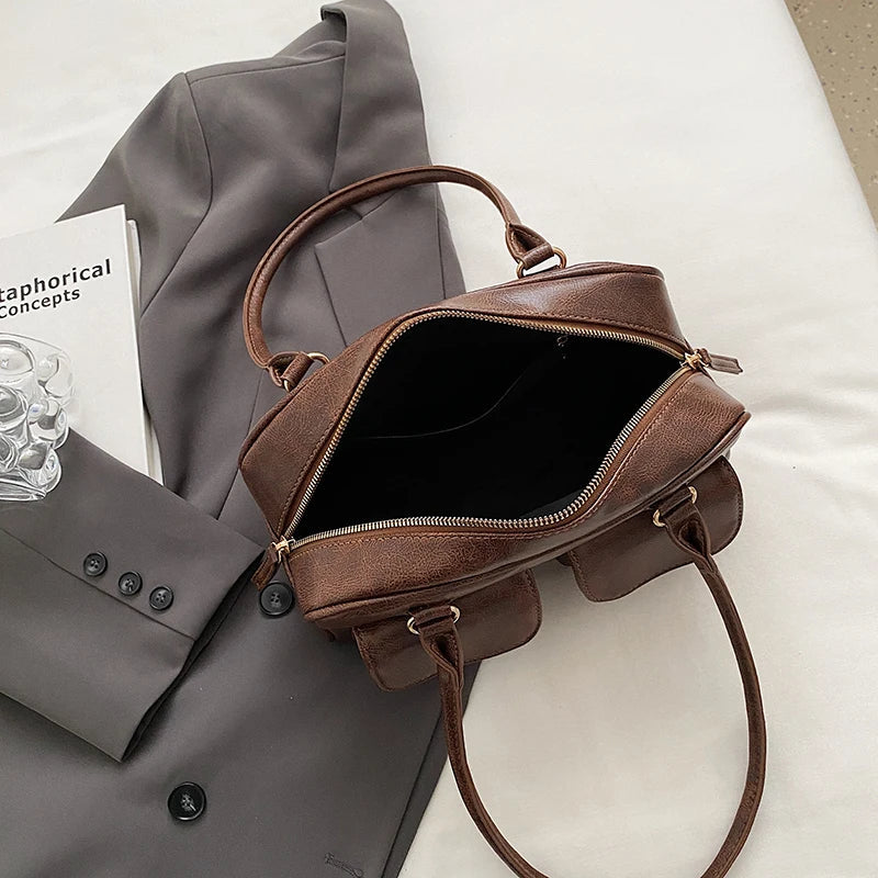 Leather shoulder bag