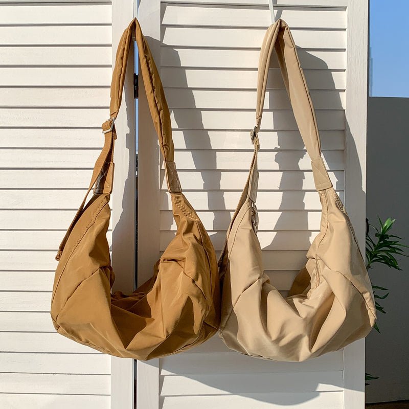 Béatrice | Crescent Crossbody Bag