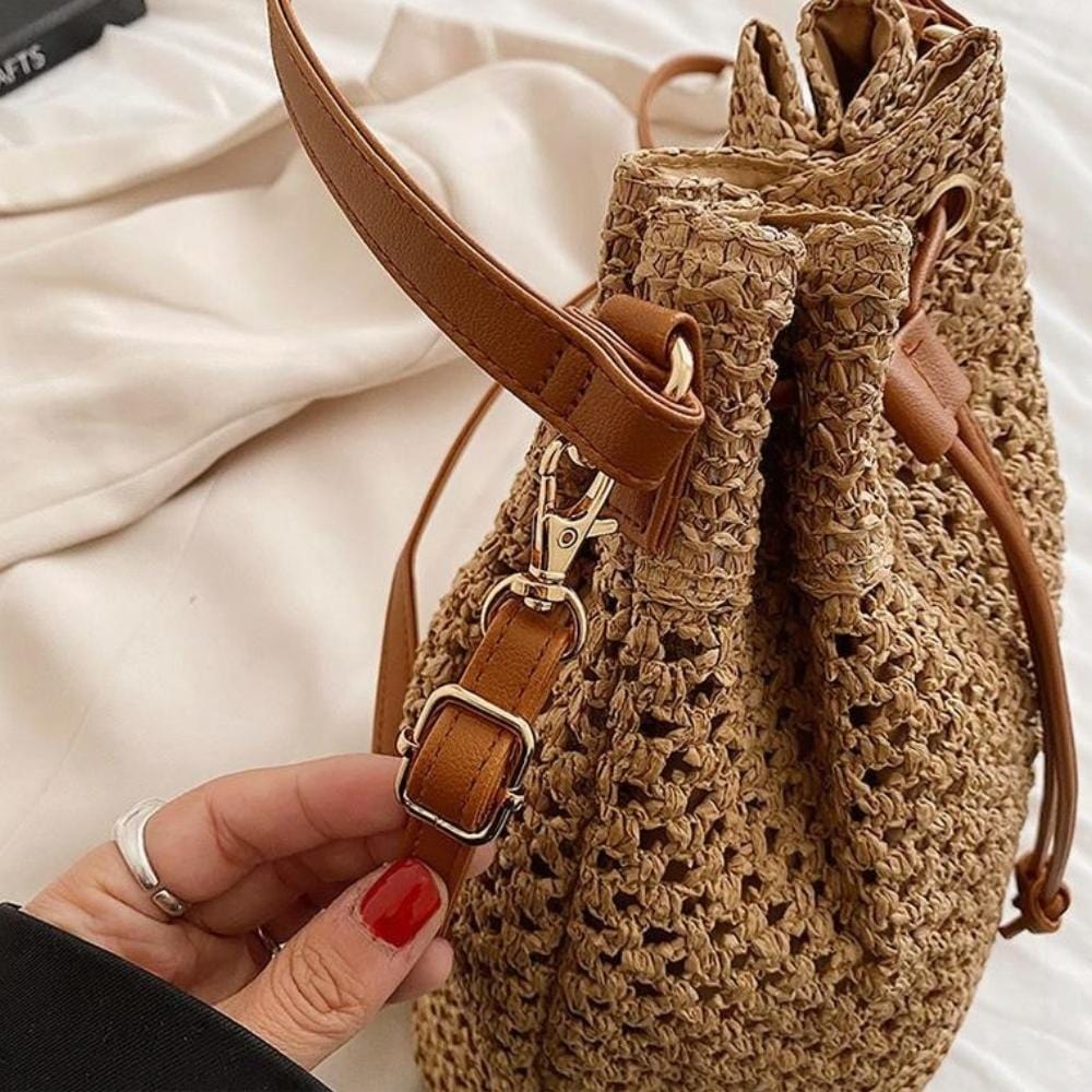 Geneviève | Straw Bucket Bag