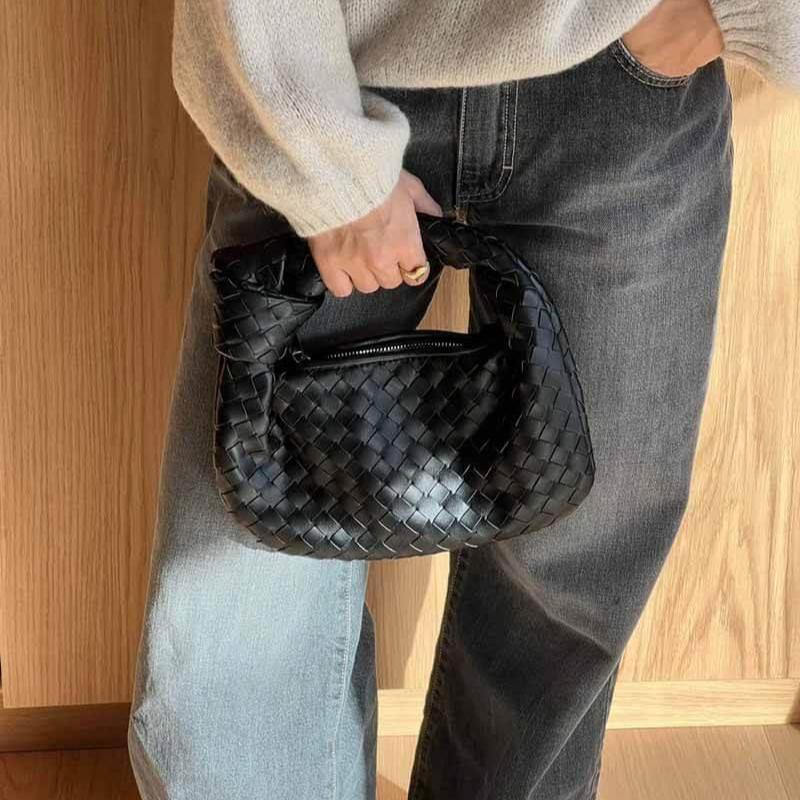 Ambre | Mini Leather Half Moon Bag