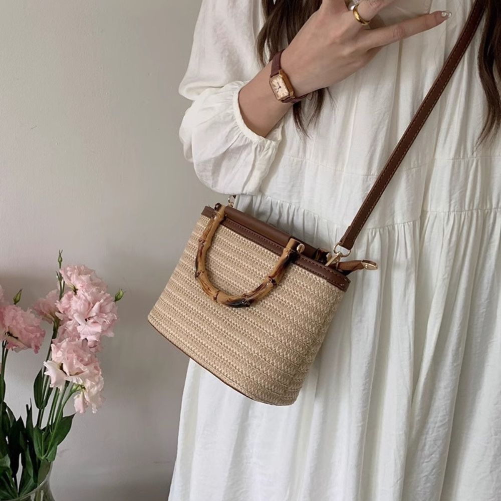 Straw crossbody bucket bag