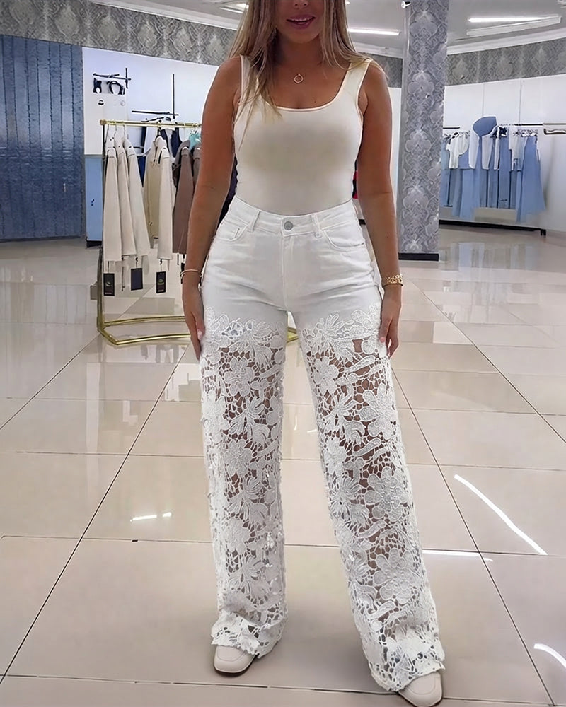 "High-Waist Wide-Leg Jeans with Guipure Lace Trim and Zipper"