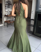 Satin Sleeveless Mermaid Dress with Hollow-Out Twist Front Detail