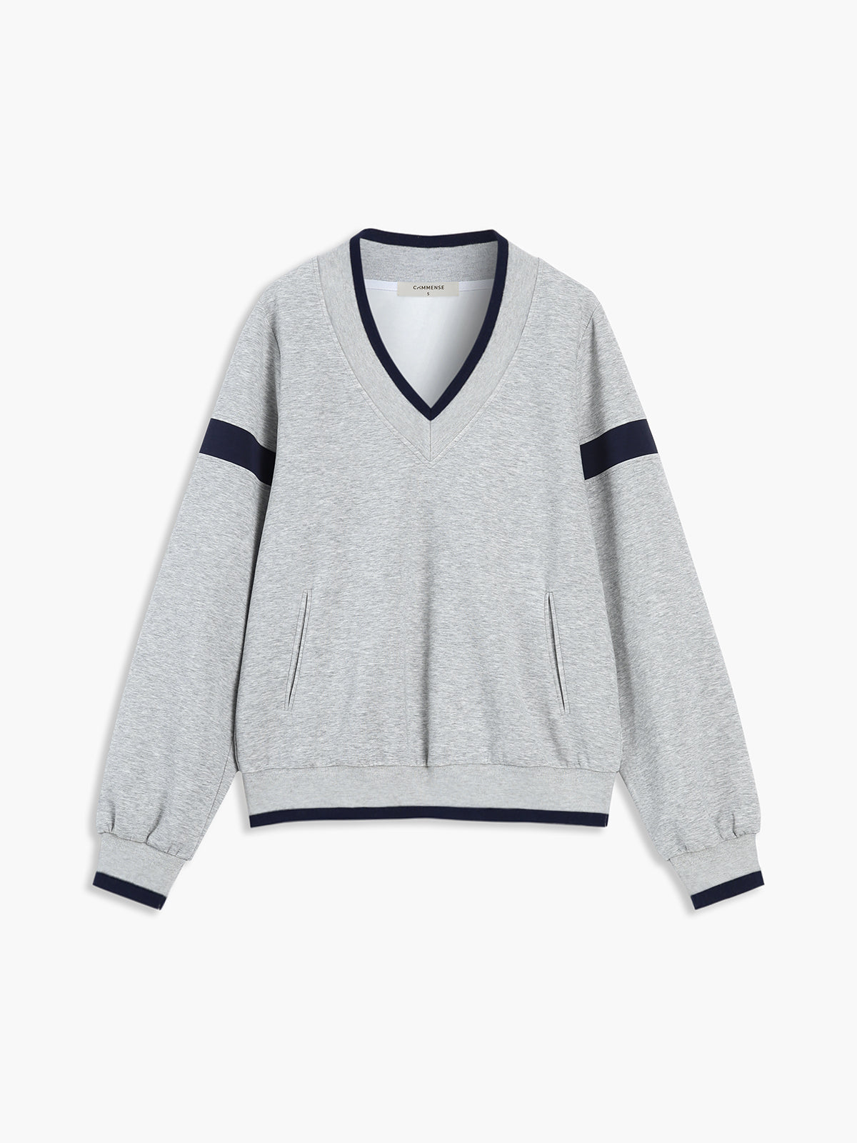 Contrast-Edged Cozy Oversized Sweatshirt