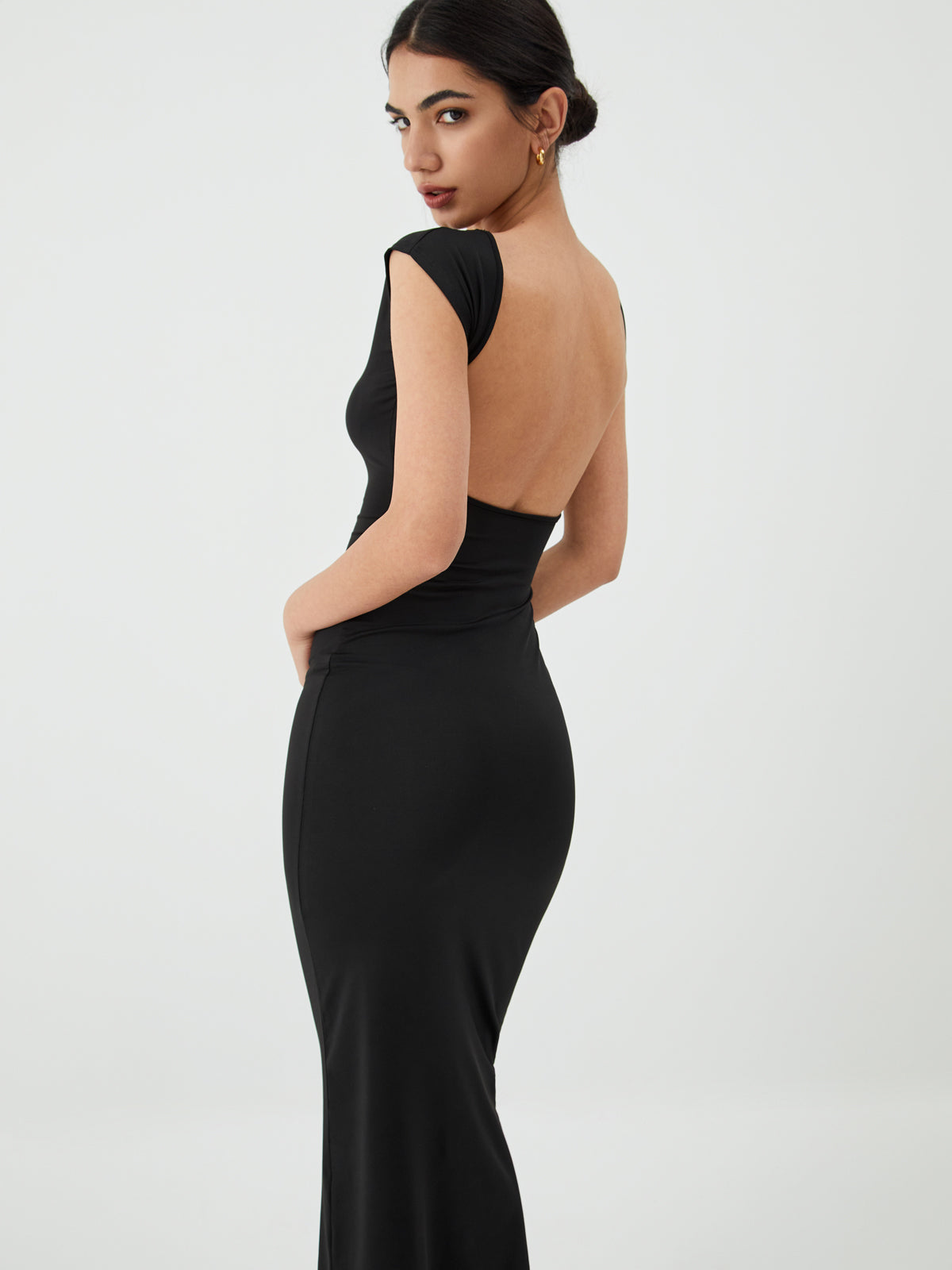Sleek Open-Back Midi Dress for Evening Events