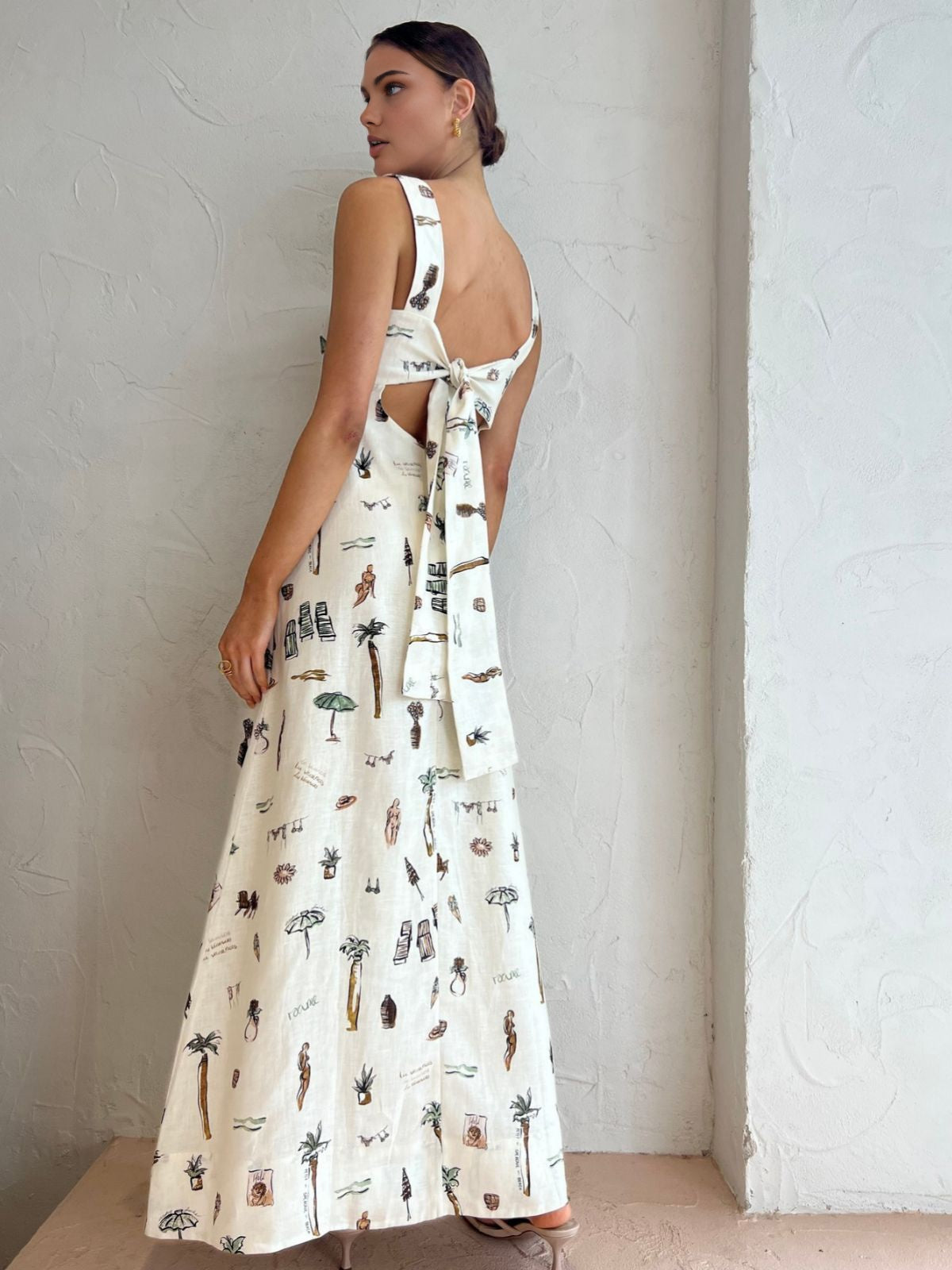 Tropical Pattern Knot-Tied Maxi Dress