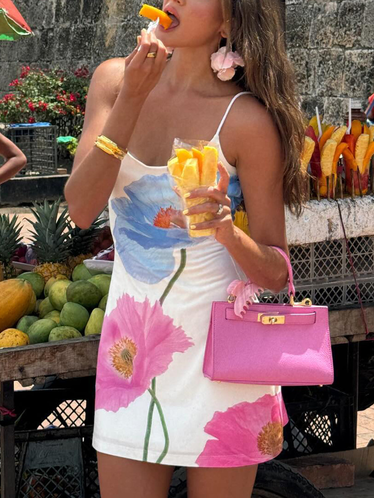 Chic Short Dress with Floral Design and Open Back