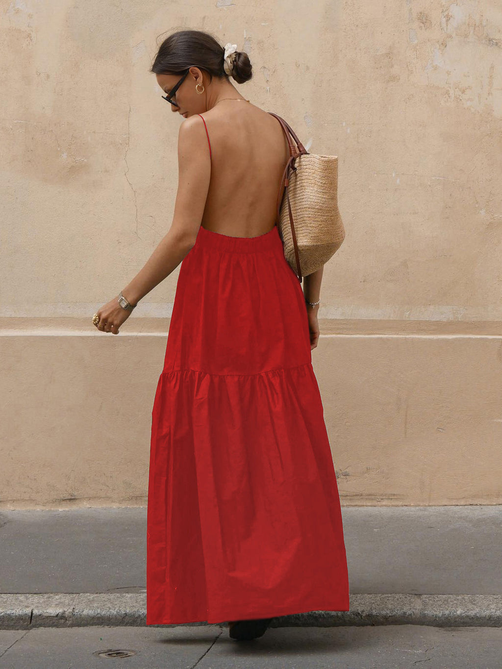 Stunning Sleeveless Long Dress with Open Back
