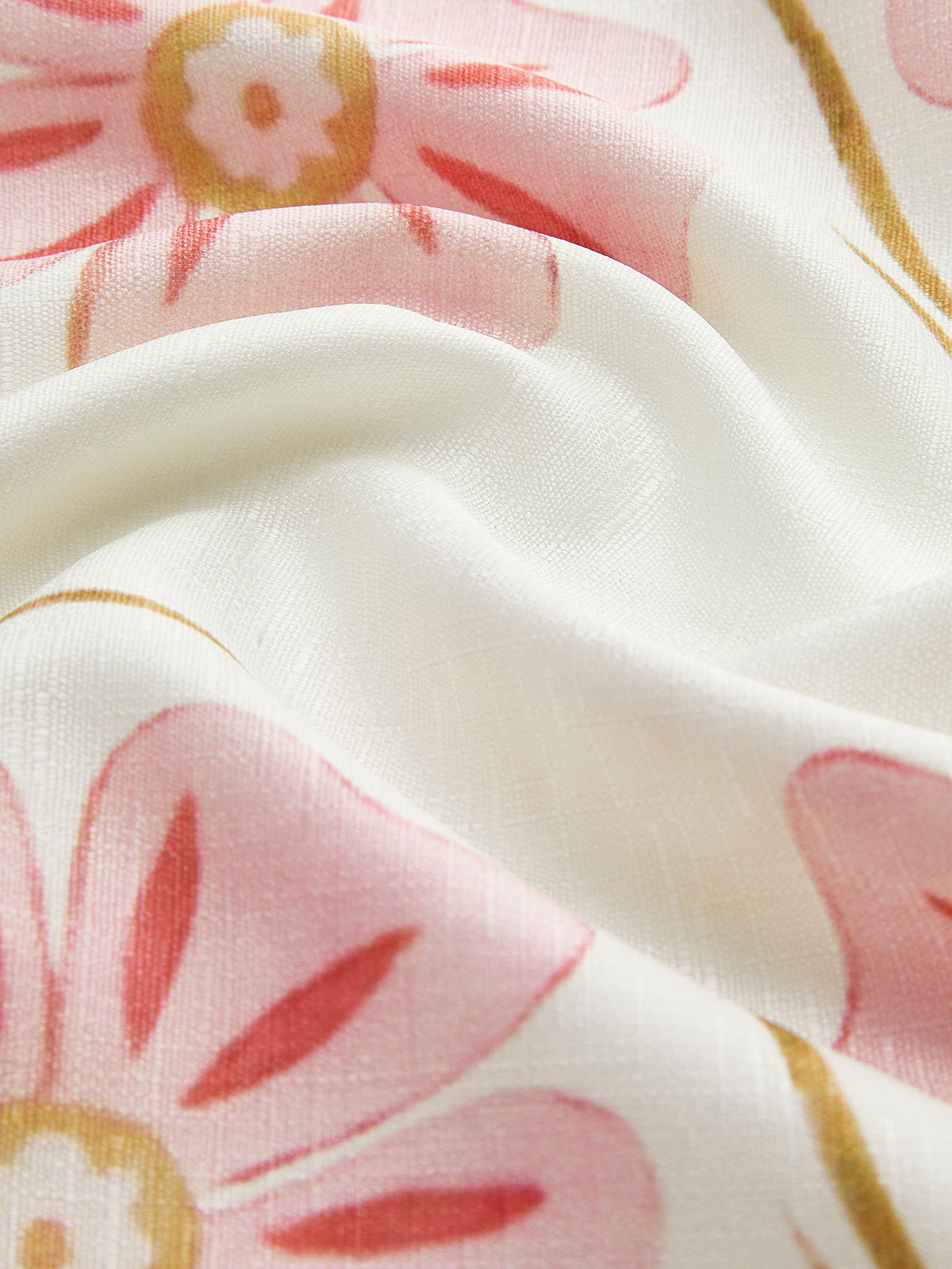 Charming Sleeveless Dress with Floral Print Design