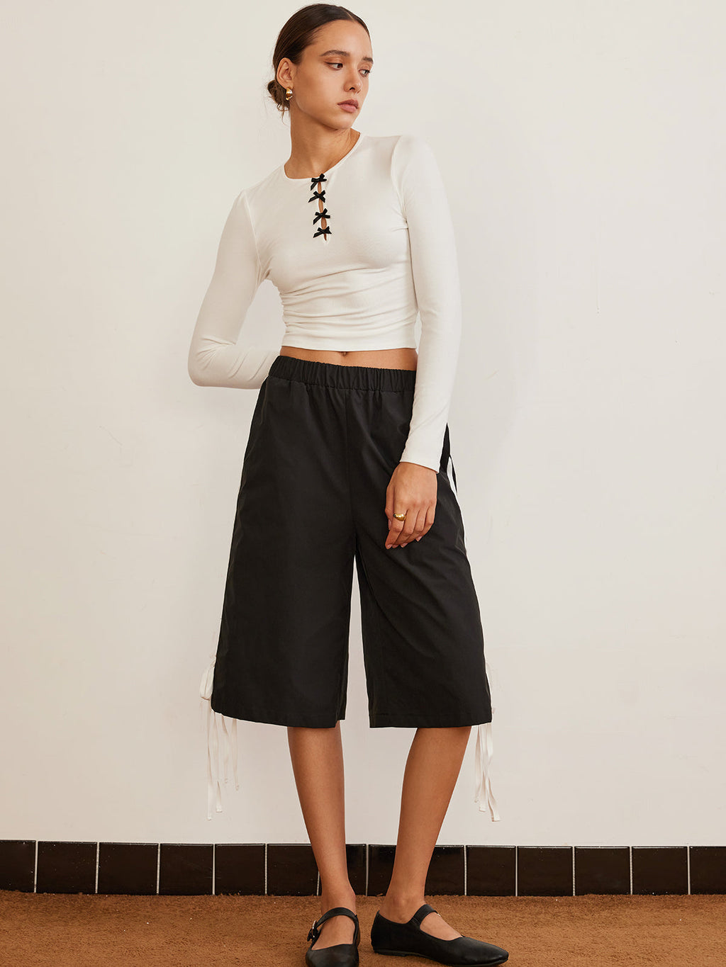 Chic T-Shirt with Dainty Bow Trim Detail