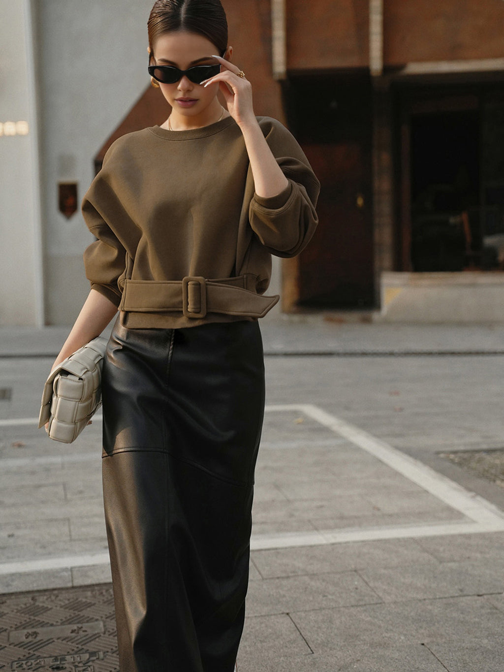 Cinched Waist Short-Length Sweatshirt Sweater