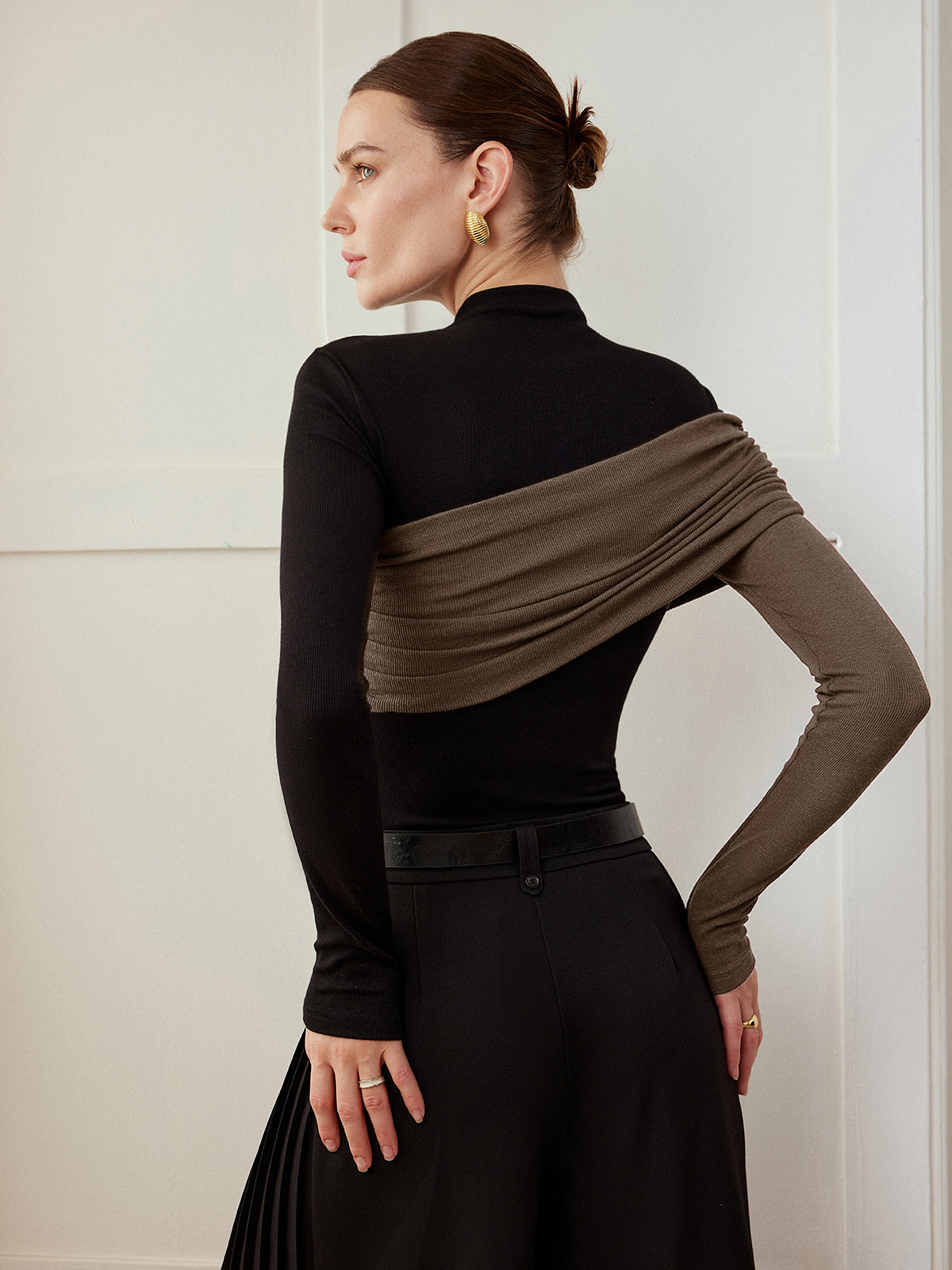 Color Block Jersey Top with Pleated Detail