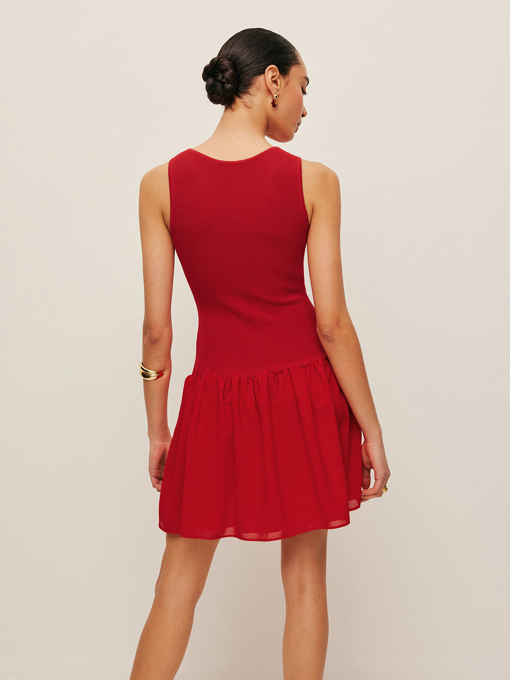 Sleeveless Chiffon Dress with Elegant Knit Details