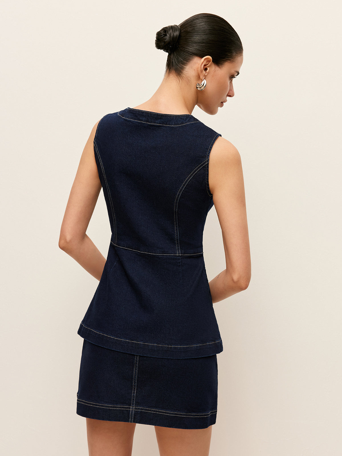 Classic Denim Vest with Pockets and Button Closure