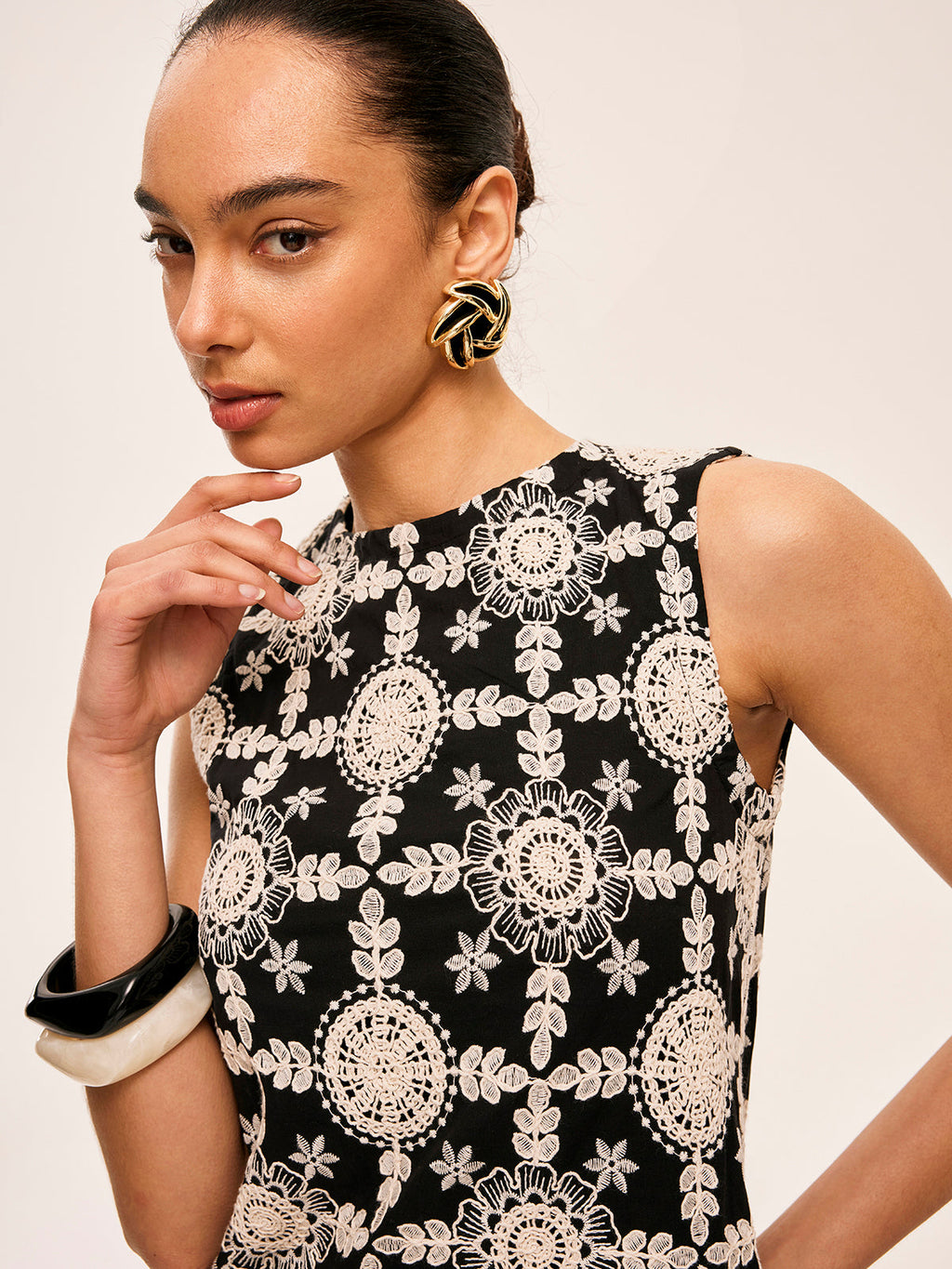 Cotton Sleeveless Dress with Detailed Embroidery