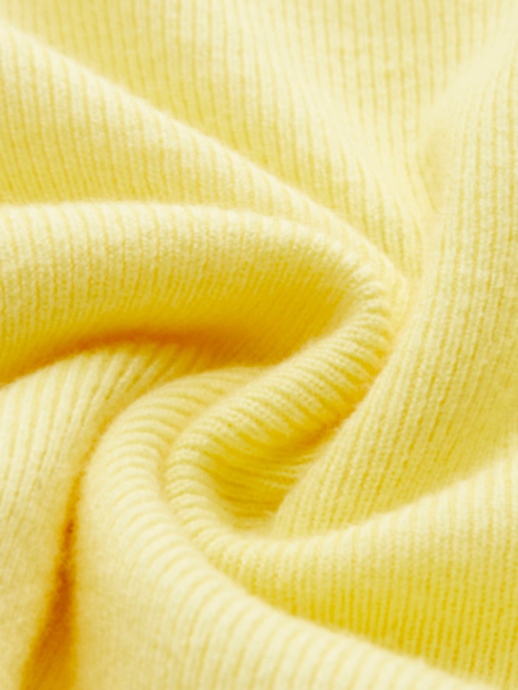 Sleeveless Knit Dress Featuring Pocket Detail