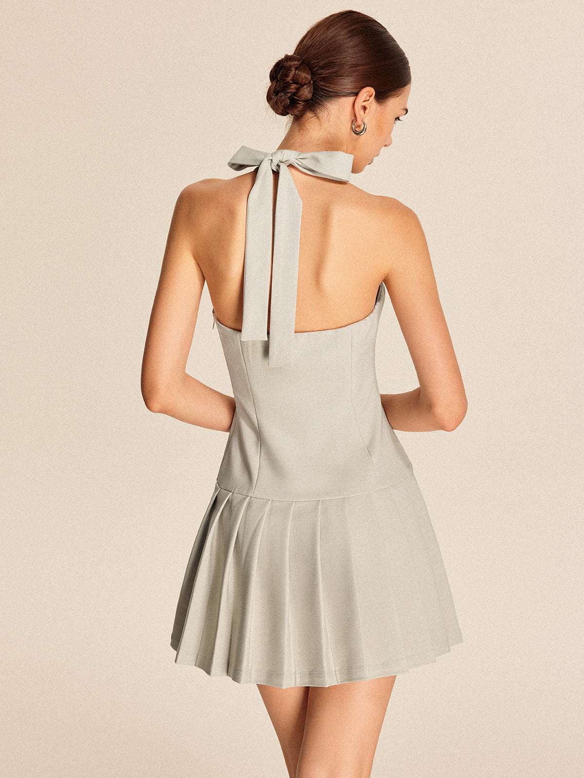 Zip-Up Pleated Short Dress with Metallic Tie Neck