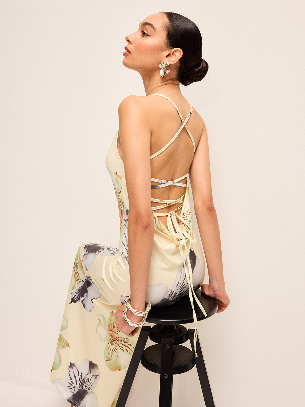 Floral Dress with Lace-Up Backless Design