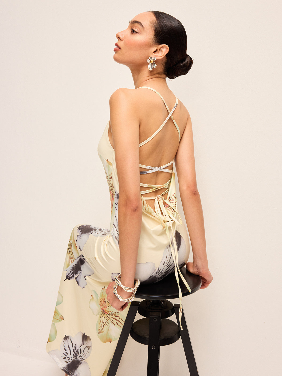 Floral Dress with Lace-Up Backless Design