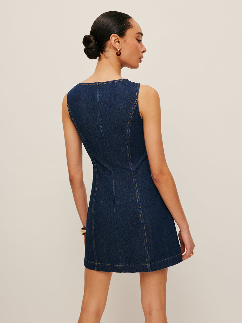 Chic Sleeveless Denim Dress for Casual Outings