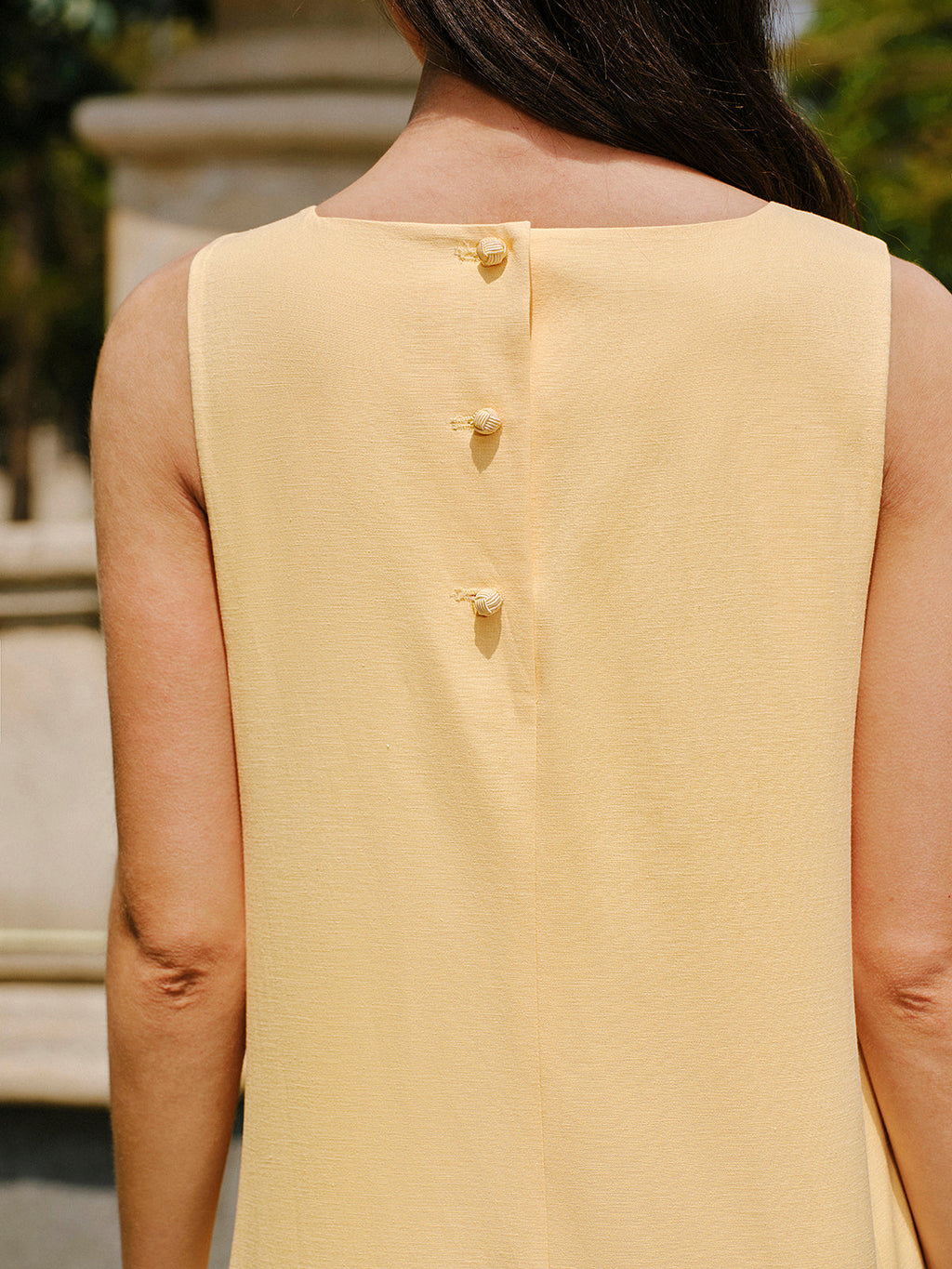 Cotton Linen Dress with Button-Back and Pockets