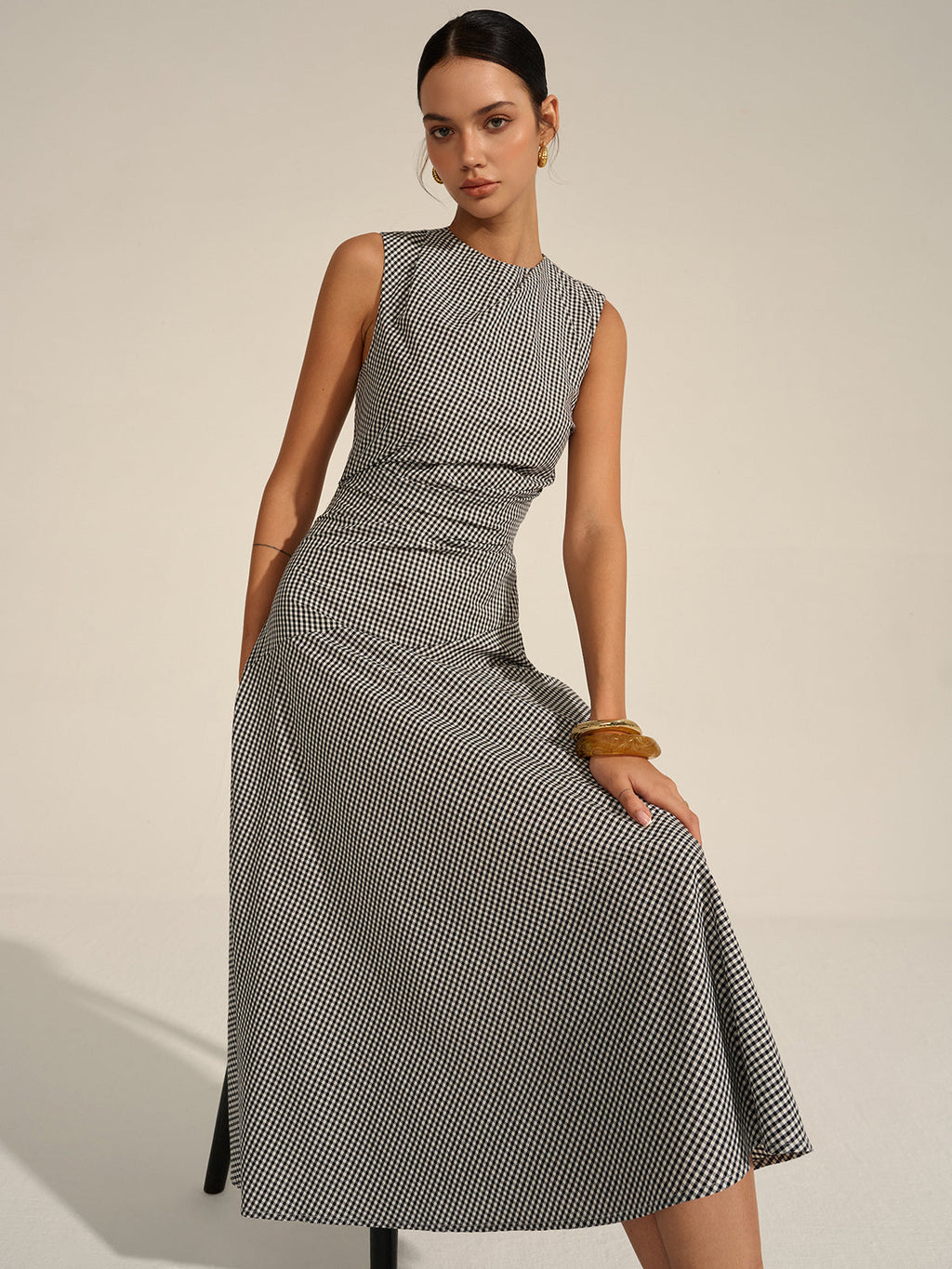 Chic Gingham Midi Dress with Timeless Appeal
