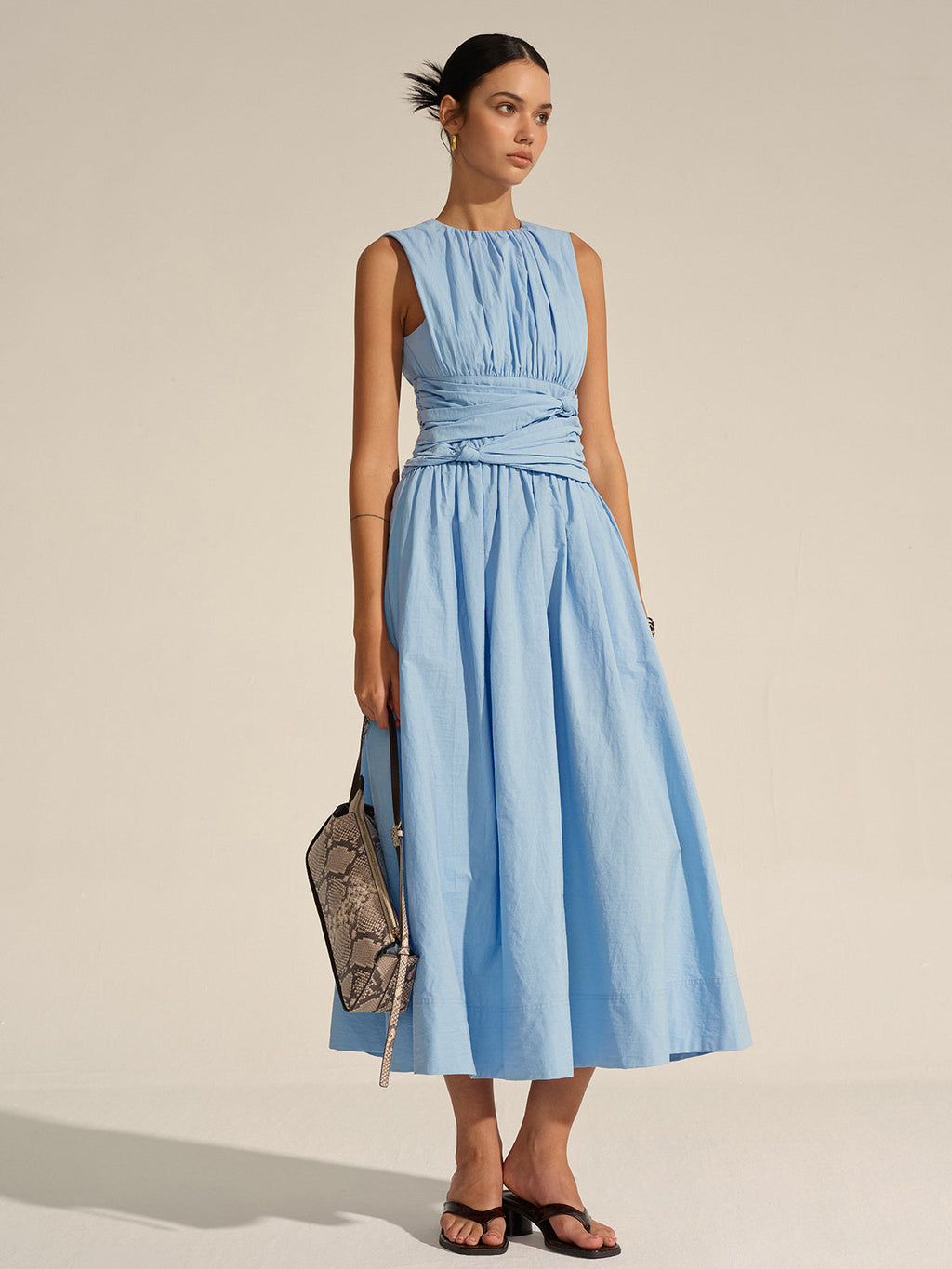 Elegant Maxi Dress with Cinched Waist Detail