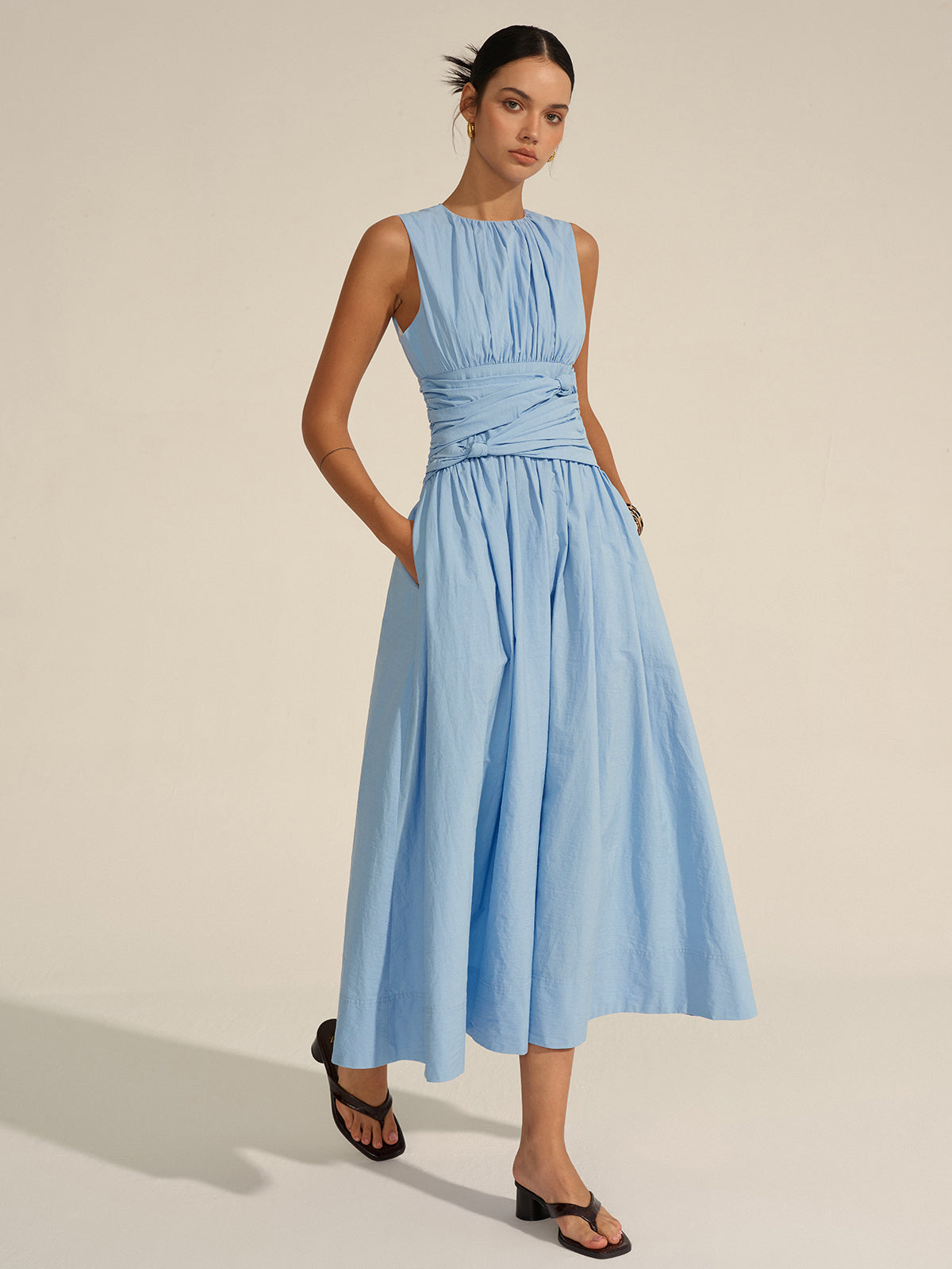 Elegant Maxi Dress with Ruched Waist Detail