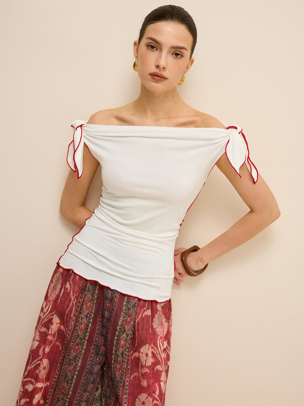 Off-Shoulder Knotted Top with Contrast Trim