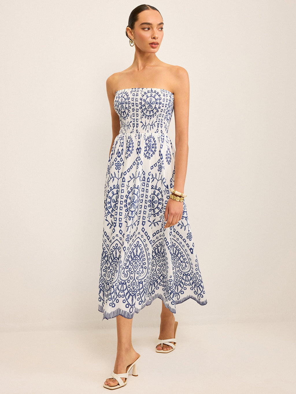 Sleeveless Bohemian Long Dress with Flowing Skirt
