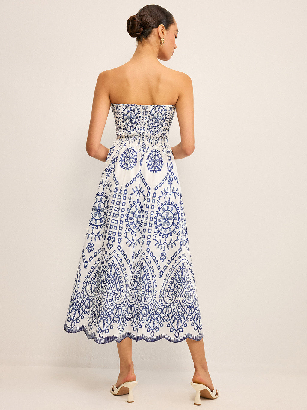Sleeveless Bohemian Long Dress with Flowing Skirt
