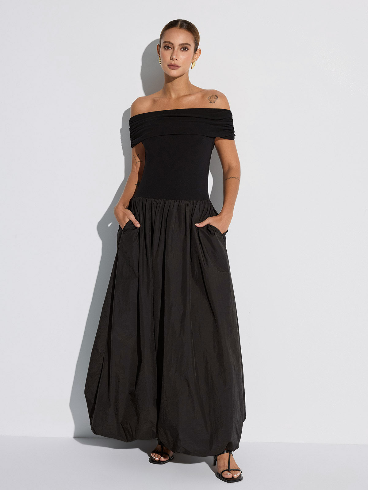 Flowy Maxi Dress with Pockets and Off-Shoulder Design