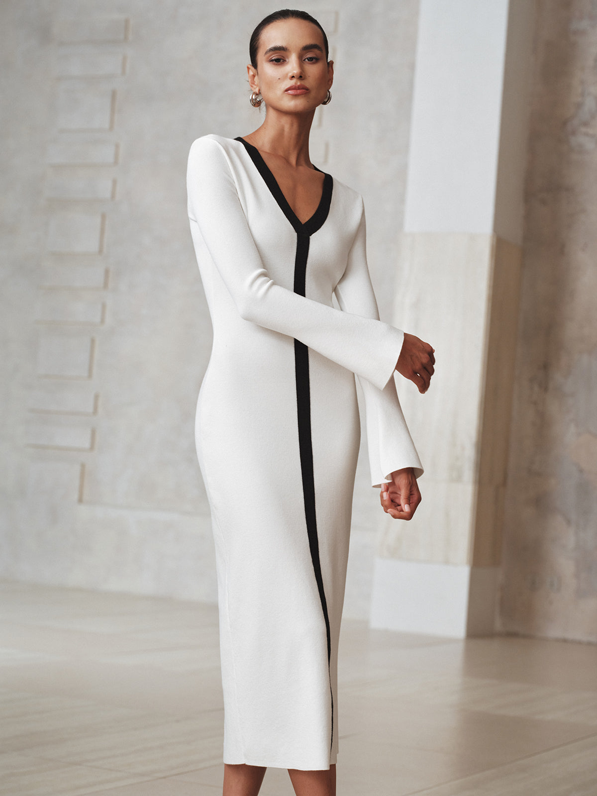Contrast Edge Knit Maxi Dress