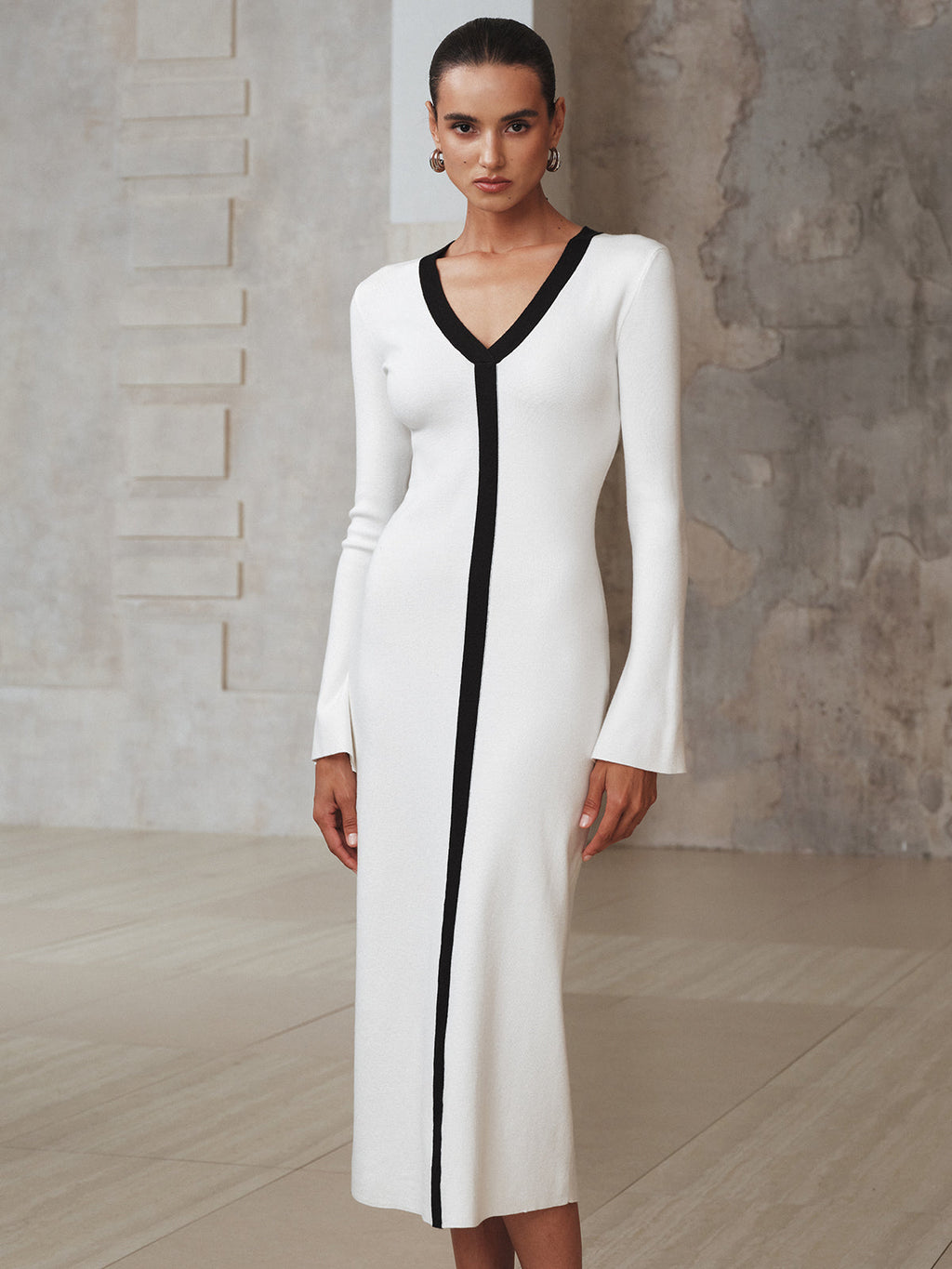 Contrast Edge Knit Maxi Dress