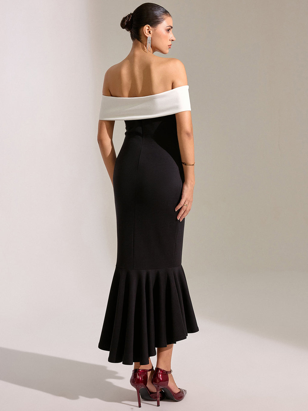 Bow-Accented Off-Shoulder Mermaid Midi Dress