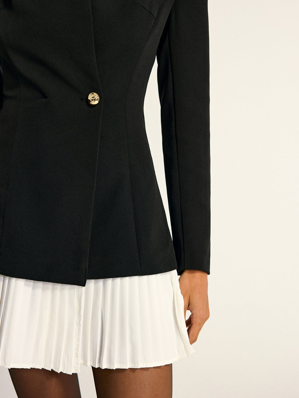 Contrast Pleated Tailored Blazer Dress with Hem Detail