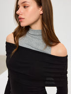 Contrast Panel Mock Neck Long Sleeve Tee