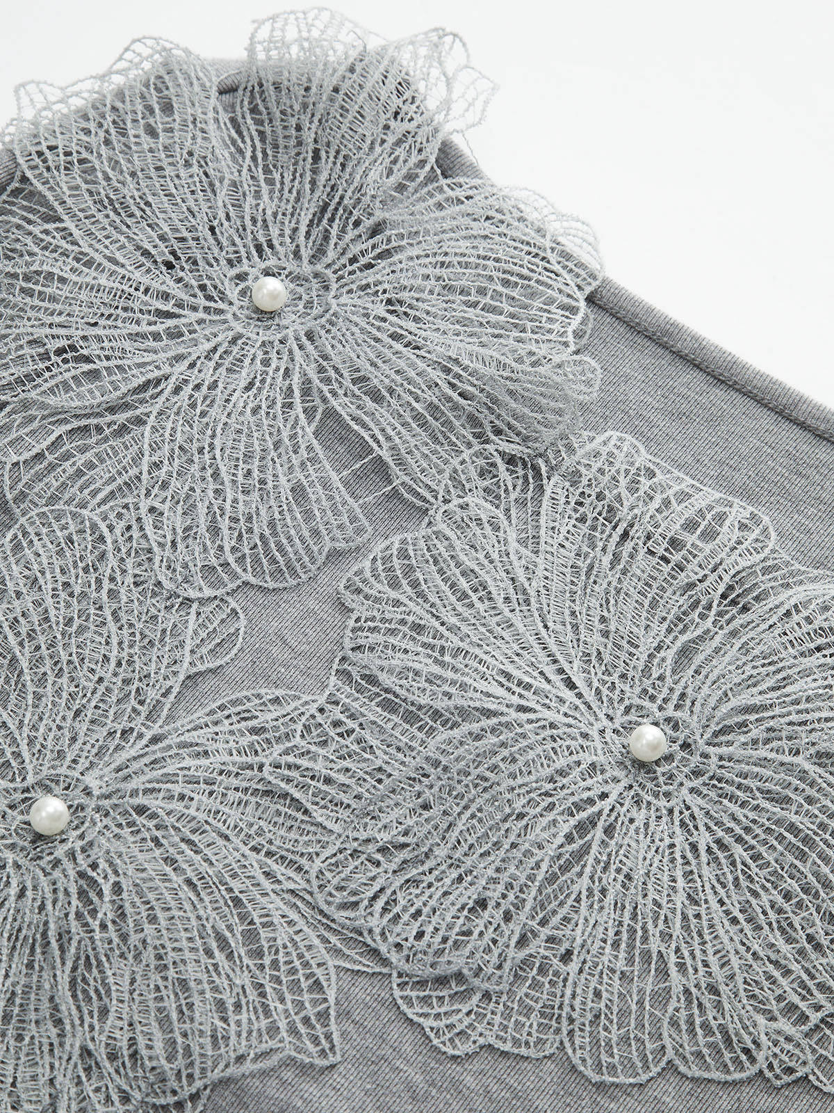 3D Floral Embellished Fitted Soft Knit Top with Pearls