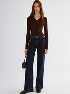 Sleek V-Neck Top with Long Sleeves and Zipper