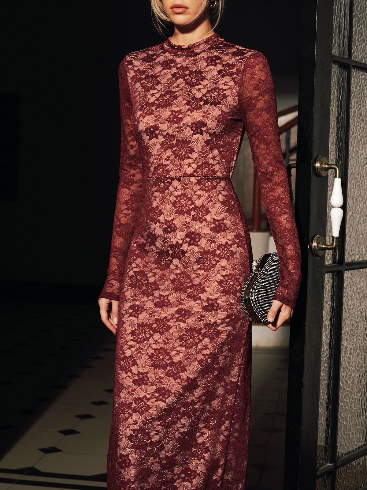 Elegant Lace Backless Maxi Dress with Long Sleeves